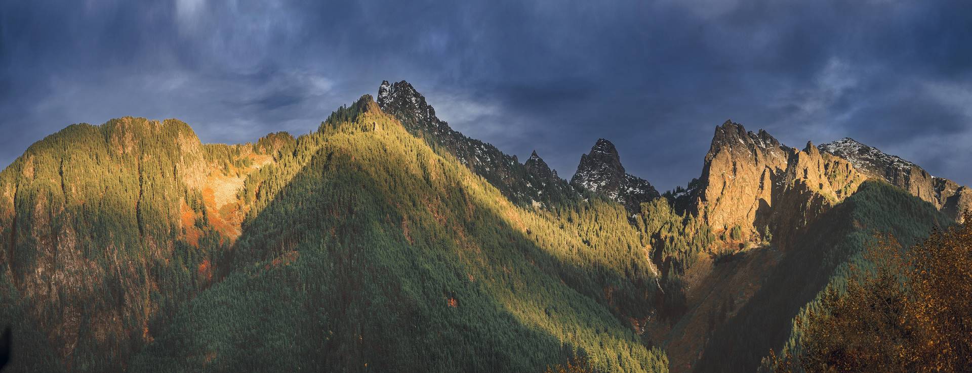 Hightst point in Heybrook Ridge, a gateway to the sky. Photo by Garvin Carrell.